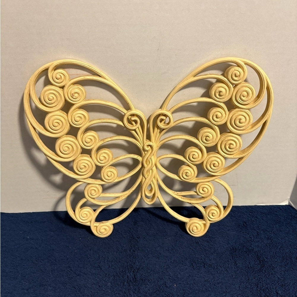 Vtg 1976 70’s Burwood Cream White Butterfly Wall Decor Art MCM Plastic Filigree